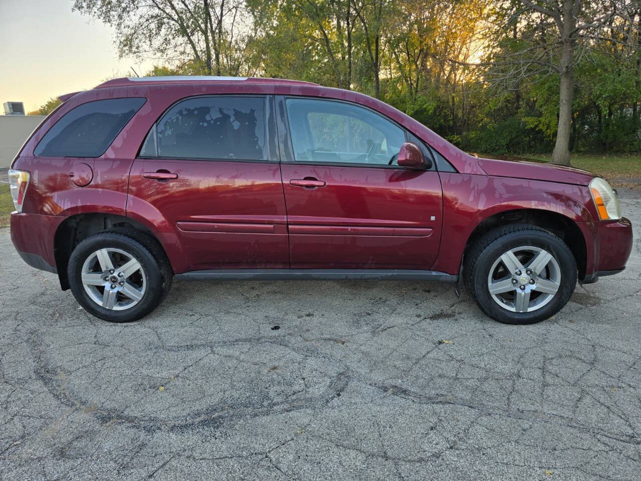 Used 2009 Chevrolet Equinox LT w/ LT Preferred Equipment Group FWD image 4