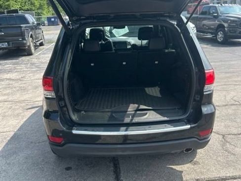 Used 2021 Jeep Grand Cherokee Limited AWD/4WD image 32