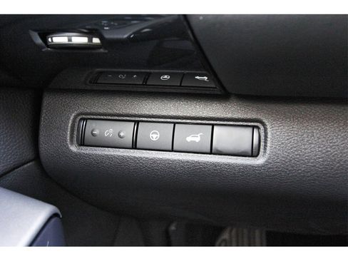 New 2025 Nissan Pathfinder SV w/ SV Premium Package image 20