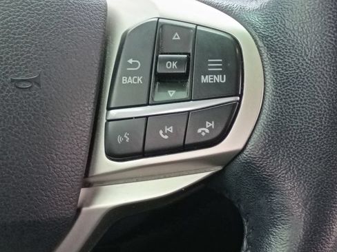 Used 2020 Ford Explorer XLT RWD image 27