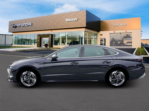New 2026 Hyundai Sonata SEL FWD image 3