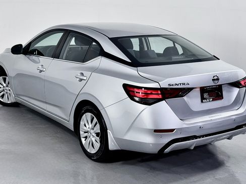 Used 2021 Nissan Sentra S image 12