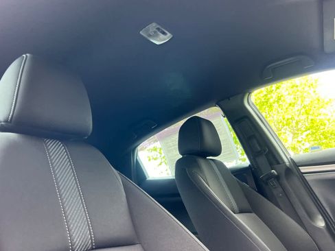 Used 2018 Honda Civic Sport image 17