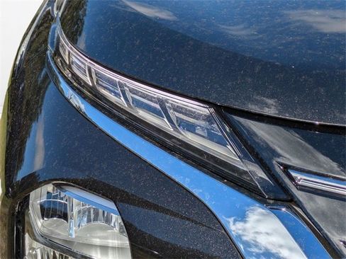 New 2025 Mitsubishi Outlander ES image 10