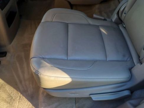 Used 2018 Chevrolet Tahoe LT image 18