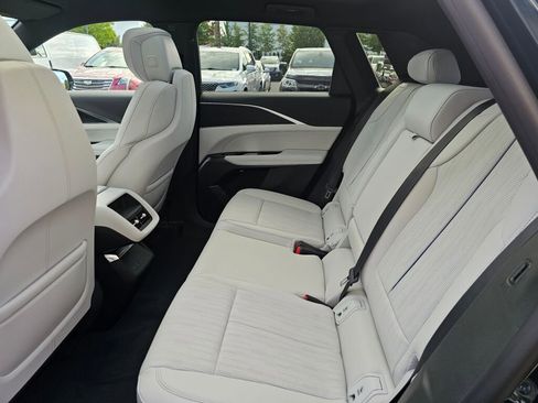 New 2026 Cadillac Lyriq Luxury image 19