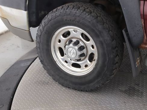 Used 2003 Chevrolet Silverado 2500 LS AWD/4WD image 13