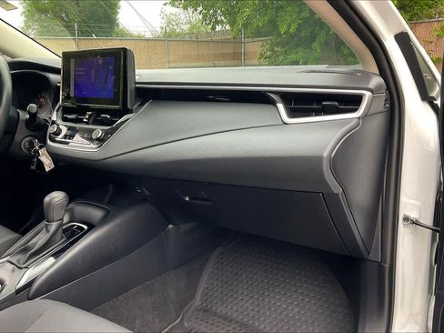 Used 2023 Toyota Corolla LE FWD image 18