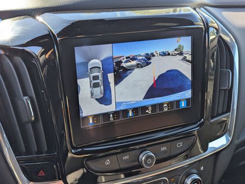 Used 2023 Chevrolet Traverse High Country image 21
