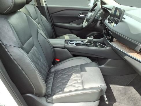 Certified 2026 Nissan Rogue Platinum w/ Platinum Premium Package AWD/4WD image 22