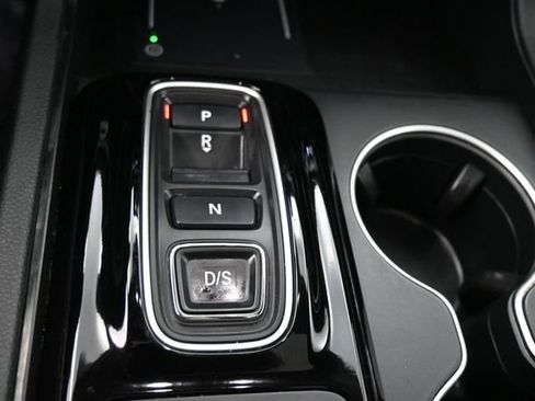 Used 2023 Honda Pilot Touring image 14