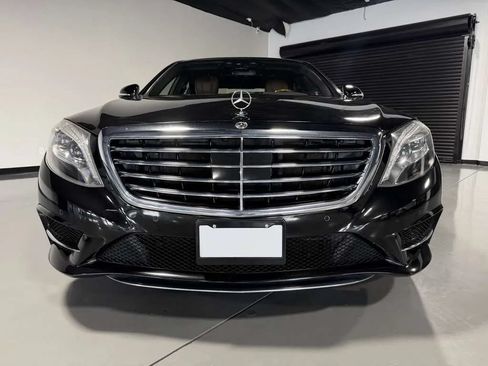 Used 2017 Mercedes-Benz S 550 4MATIC Sedan image 2