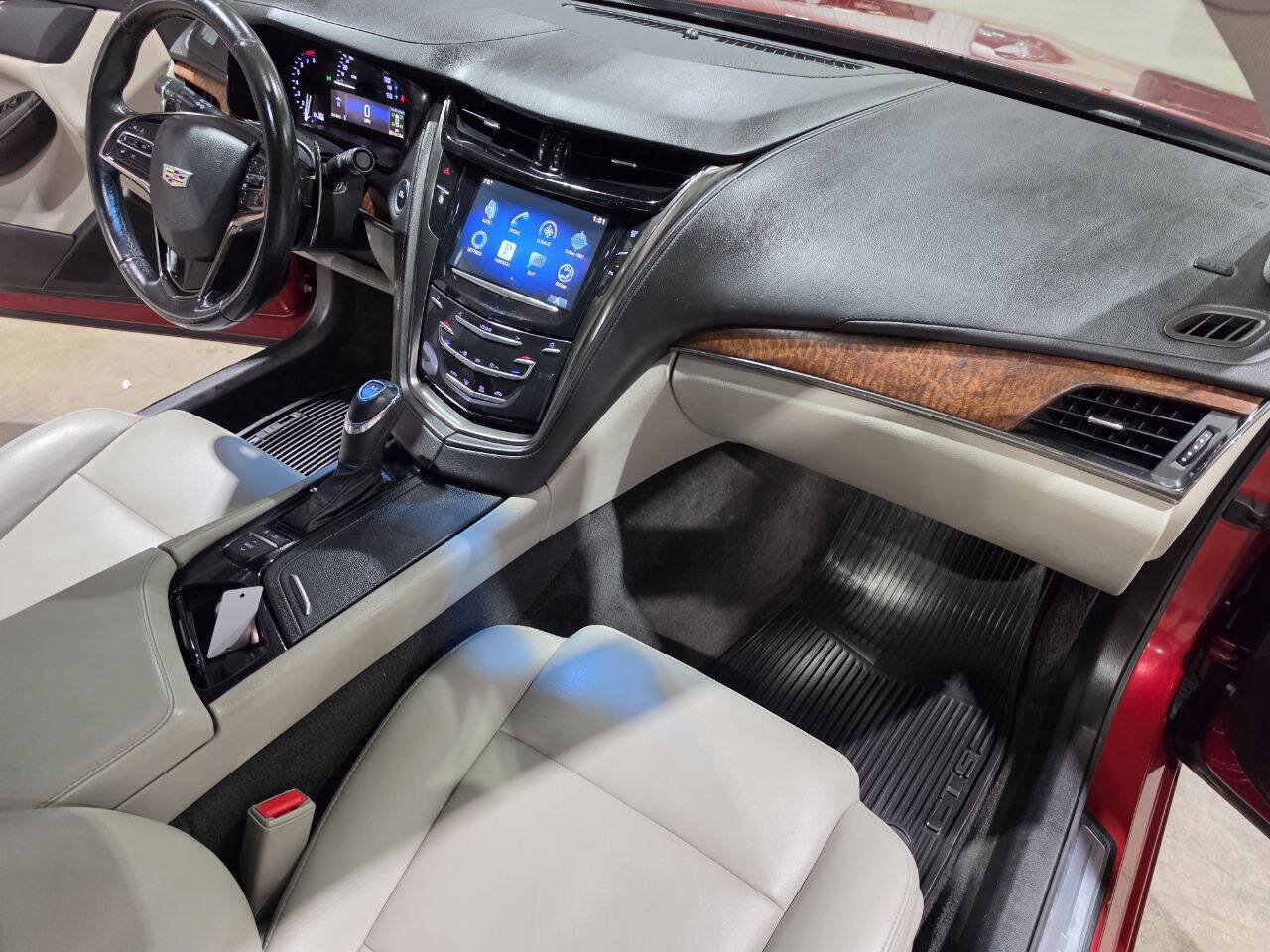 Used 2015 Cadillac CTS Sedan RWD image 32