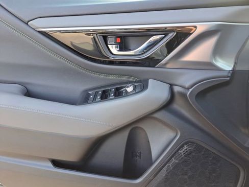 Used 2025 Subaru Outback Onyx Edition w/ Popular Package #2 image 19