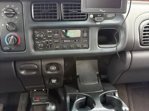 Used 1999 Dodge Ram 2500 Truck 4x4 Quad Cab image 17