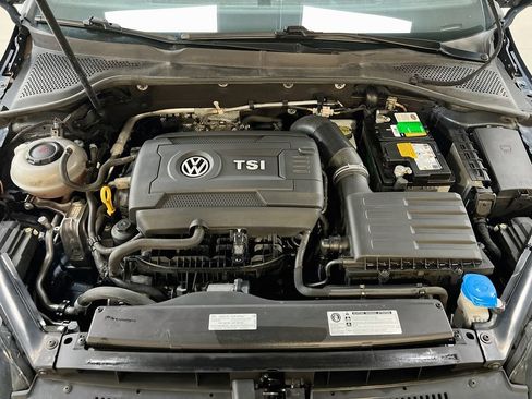 Used 2018 Volkswagen GTI Autobahn FWD image 30