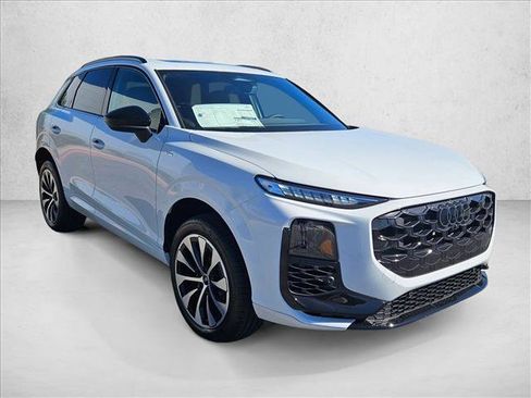 New 2026 Audi Q3 quattro 2.0T AWD/4WD image 7