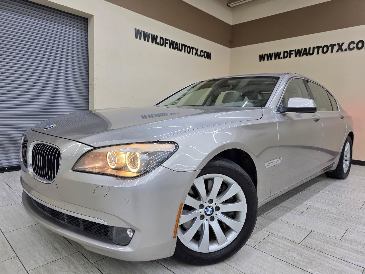 Used 2011 BMW 750Li xDrive AWD/4WD image 1