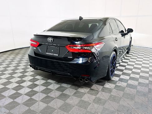 Used 2024 Toyota Camry XSE FWD image 3