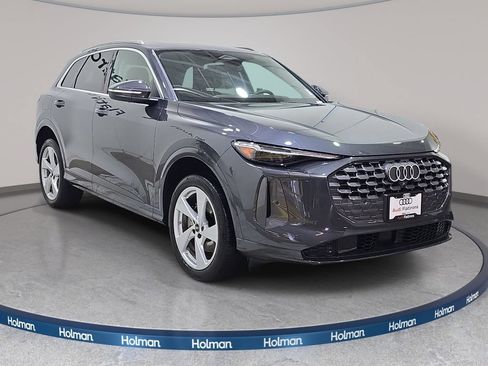 Used 2025 Audi Q5 Premium Plus w/ Premium Plus AWD/4WD image 4