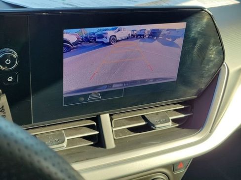 Certified 2025 Chevrolet Trax RS w/ Driver Confidence Package image 25