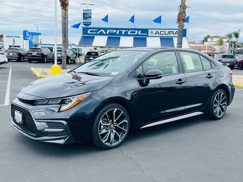 Used 2021 Toyota Corolla SE w/ Carpet Mat Package (TMS) image 4