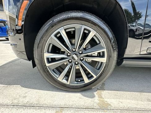 Certified 2026 Cadillac Escalade Sport AWD/4WD image 18