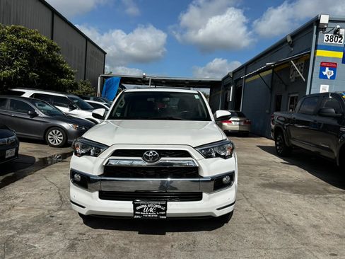 Used 2016 Toyota 4Runner Limited RWD image 2