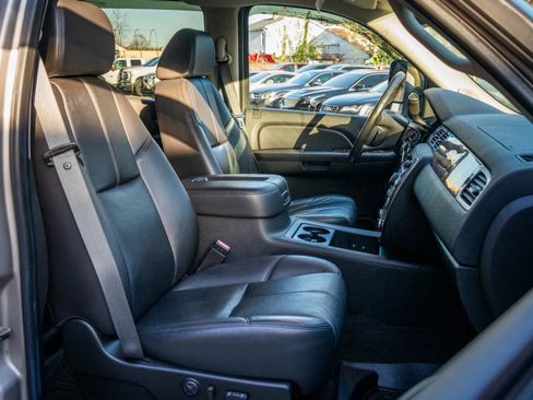 Used 2008 Chevrolet Silverado 2500 LTZ w/ Safety Package AWD/4WD image 6