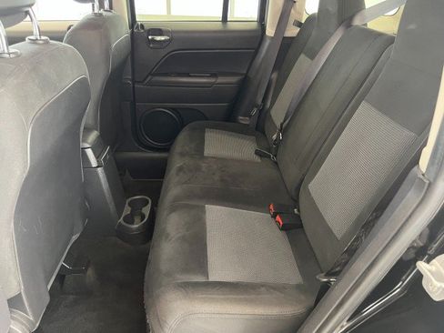 Used 2016 Jeep Patriot Sport w/ Power Value Group FWD image 21