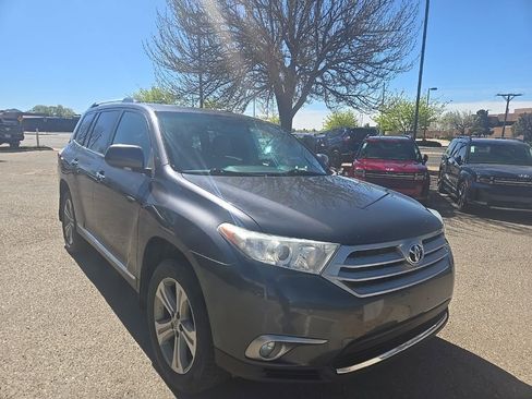Used 2012 Toyota Highlander Limited w/ Protection Pkg AWD/4WD image 2