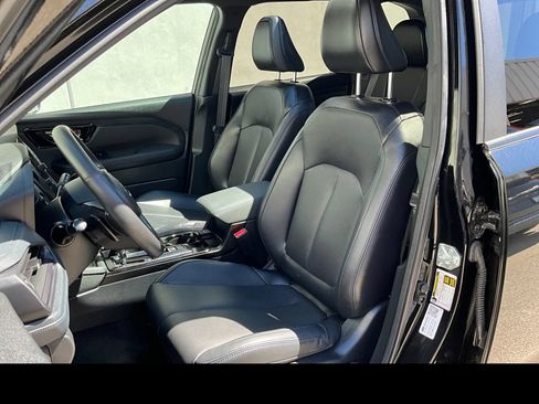 Certified 2026 Subaru Forester Limited w/ Limited Package AWD/4WD image 9