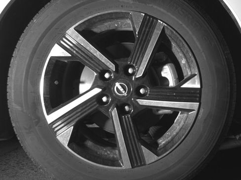 Used 2025 Nissan Sentra SV image 13