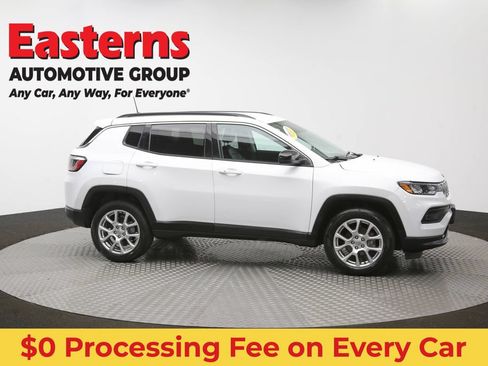 Used 2022 Jeep Compass Latitude AWD/4WD image 44