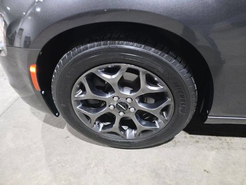 Used 2015 Chrysler 300 S image 22