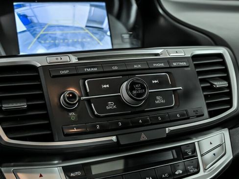 Used 2014 Honda Accord EX image 29