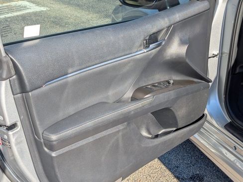 Used 2021 Toyota Camry XSE image 12