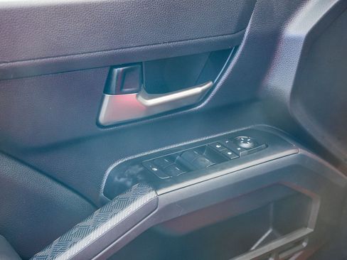 Certified 2024 Toyota Tacoma TRD Off-Road image 26