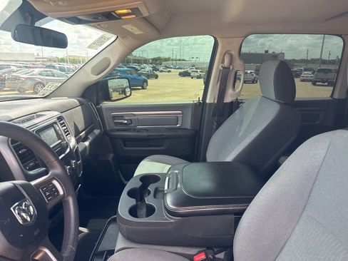 Used 2021 RAM 1500 Classic SLT image 42