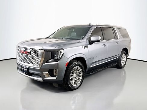 Used 2021 GMC Yukon XL Denali AWD/4WD image 3