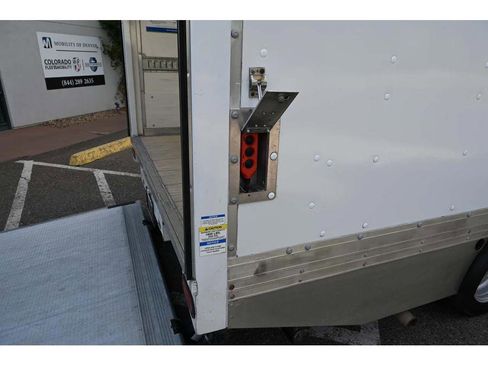 Used 2021 Ford Transit 350 image 18