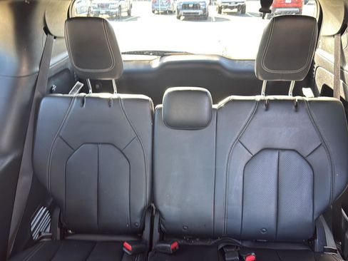 Used 2020 Chrysler Pacifica Touring-L Plus w/ S Appearance Package image 28