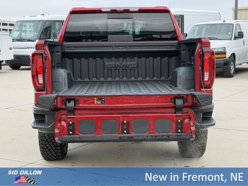 New 2026 GMC Sierra 1500 AT4X w/ LPO, Black Badging Package AWD/4WD image 5