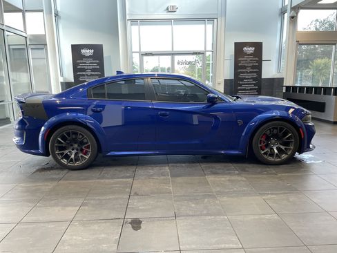 Used 2021 Dodge Charger SRT Hellcat RWD image 12