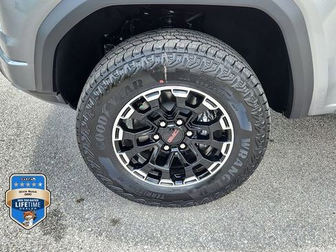 New 2026 GMC Canyon AT4 AWD/4WD image 6