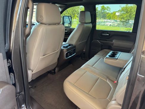 Used 2020 Chevrolet Silverado 2500 LTZ w/ LTZ Premium Package AWD/4WD image 24