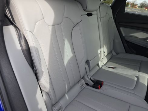 Used 2022 Audi Q5 2.0T Premium Plus image 24