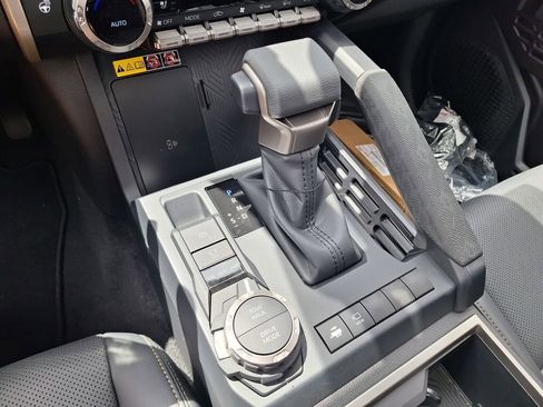 New 2026 Toyota Tacoma Limited AWD/4WD image 22