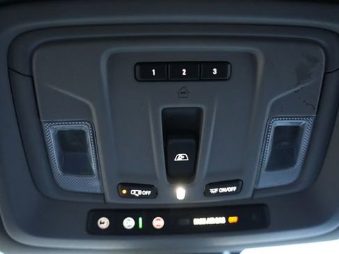 Used 2021 GMC Sierra 1500 SLT w/ SLT Premium Plus Package image 29