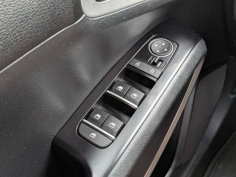 Used 2021 Kia Soul LX FWD image 16